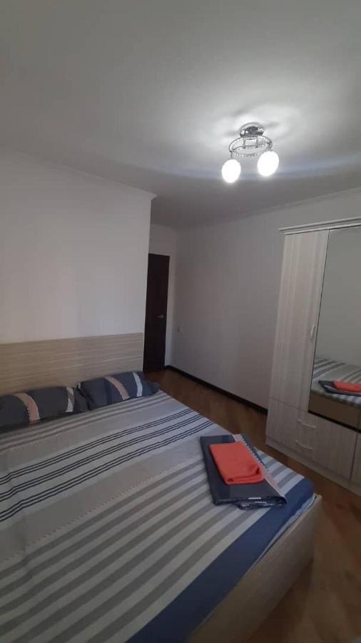 Apartment On Toktogula Bishkek Luaran gambar