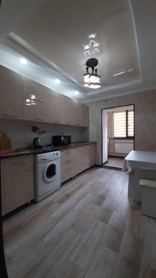 Apartment On Toktogula Bishkek Luaran gambar