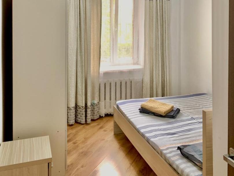 Apartment On Toktogula Bishkek Luaran gambar